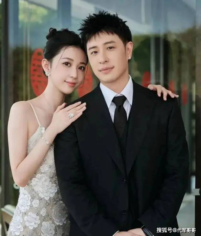 盘点对名媛网红情有独钟的8位男星，看看都有谁？