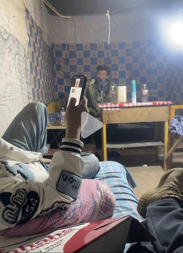 团队爆料00后异瞳“治沙少年”摆拍作秀！当事人回应质疑